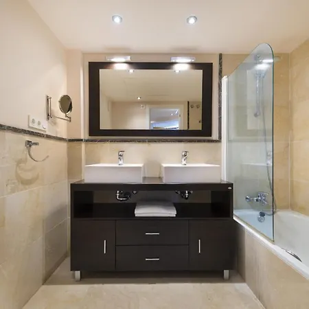 Apartment De 2 *